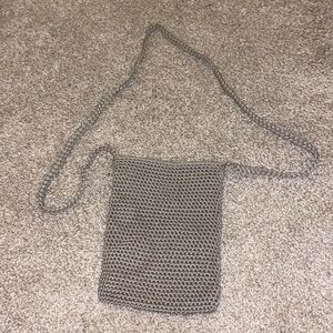 Knit gray long strap purse zipper